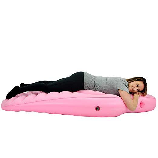 Inflatable cushion for relaxation and comfort